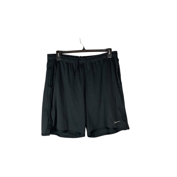 Nike Dri-FIT Black Mesh Athletic Shorts Size L (18” Waist Flat) Lightweight - Picture 1 of 6